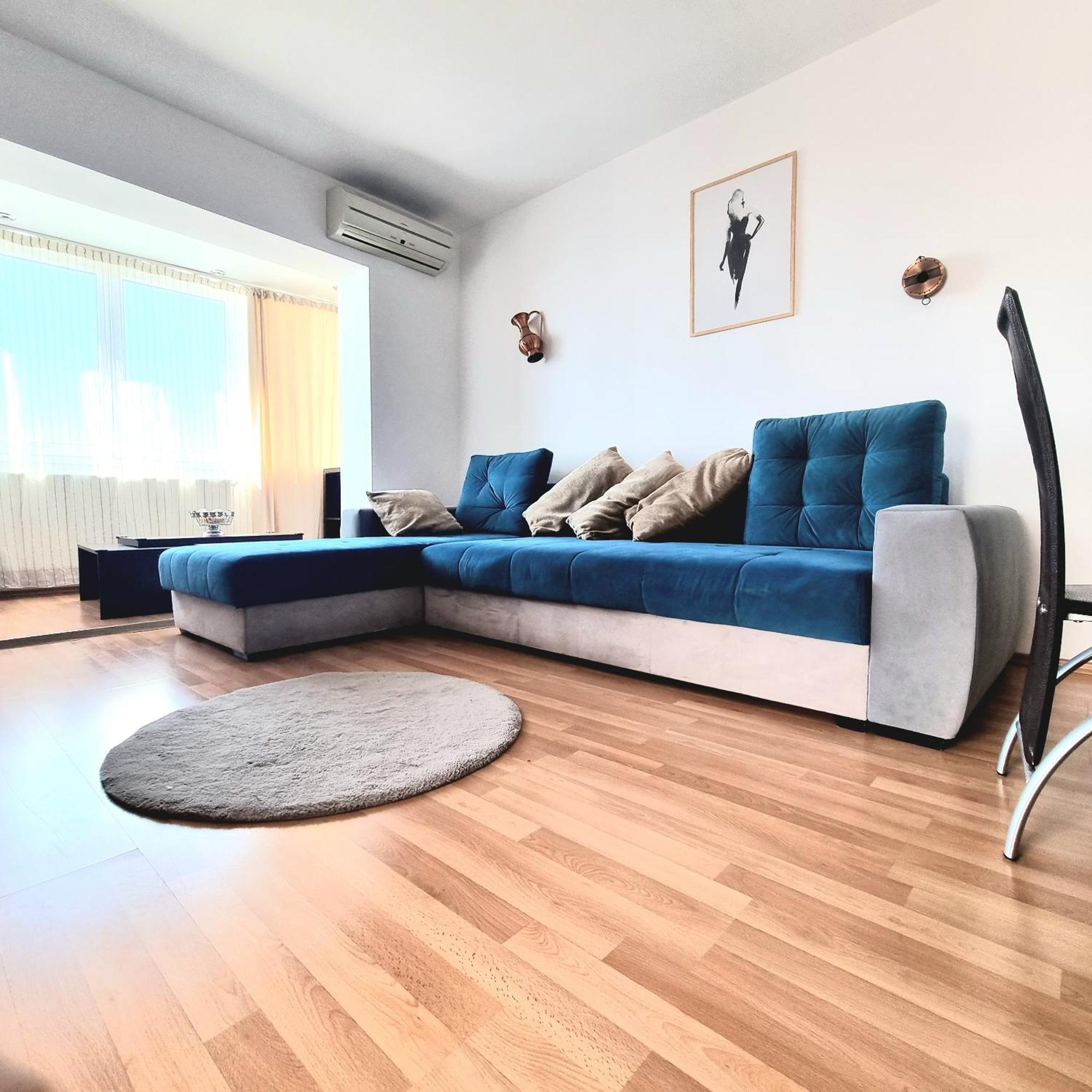 Apartament Stylish And Ample Two-bedroom Flat With Breathtaking Landmark And Views Bucureşti