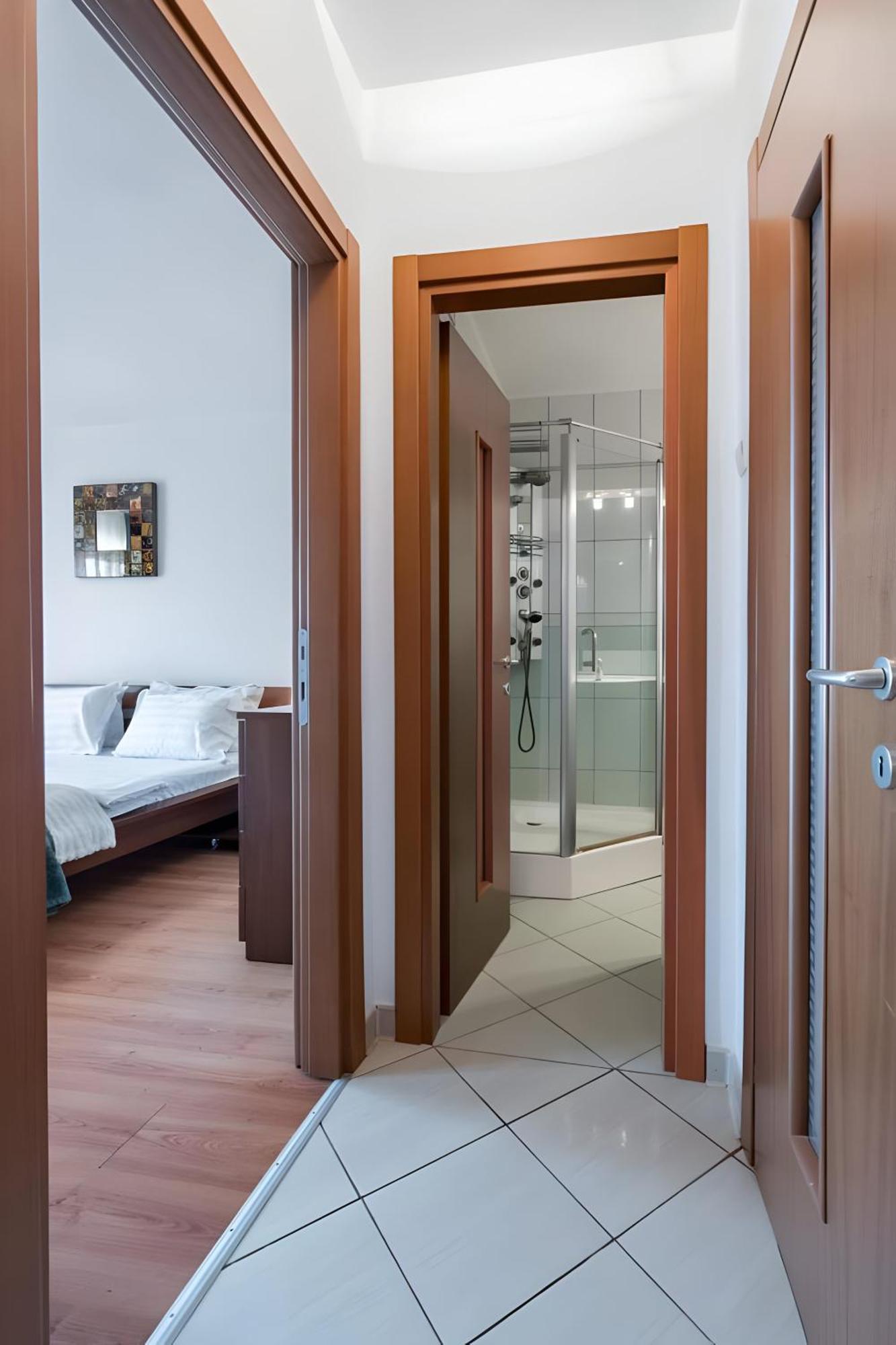 Apartament Stylish And Ample Two-bedroom Flat With Breathtaking Landmark And Views *