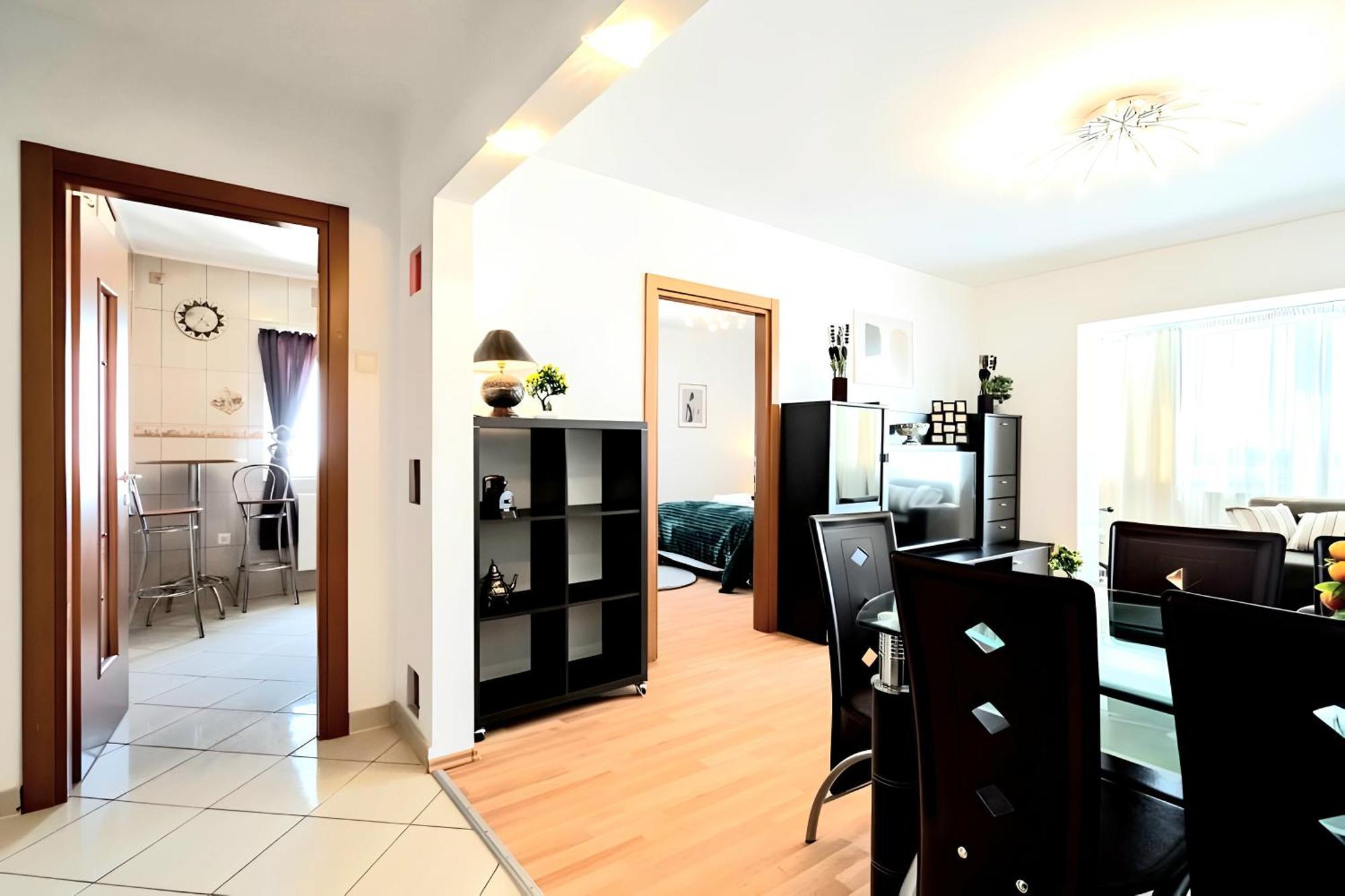 Apartament Stylish And Ample Two-bedroom Flat With Breathtaking Landmark And Views